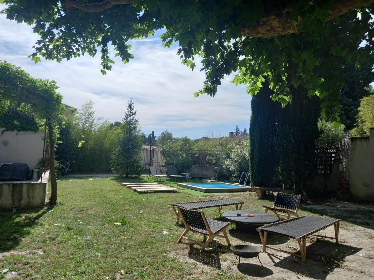 Bed and Breakfast Mas carita Cabannes Exterior foto